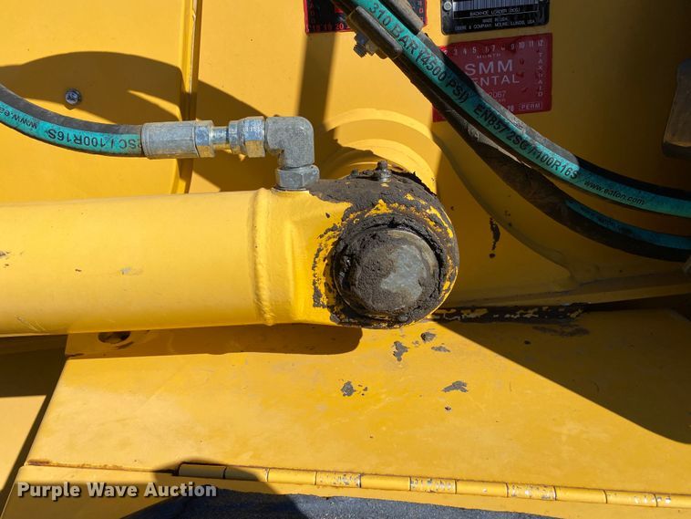 image for item KW9010 2012 John Deere 310SJ  backhoe