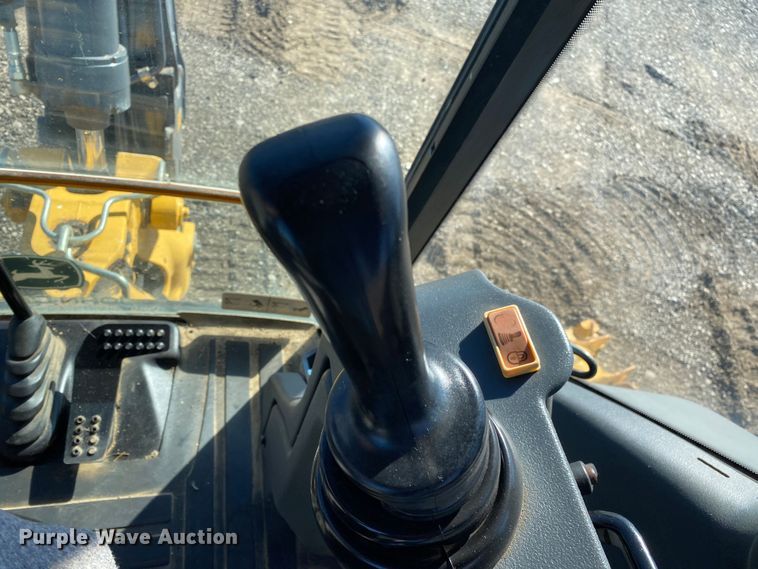 image for item KW9010 2012 John Deere 310SJ  backhoe
