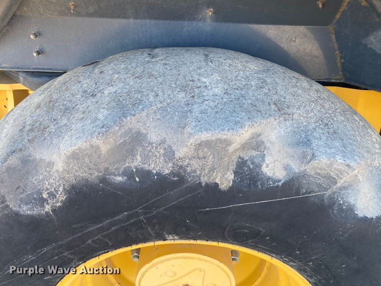 image for item KW9010 2012 John Deere 310SJ  backhoe