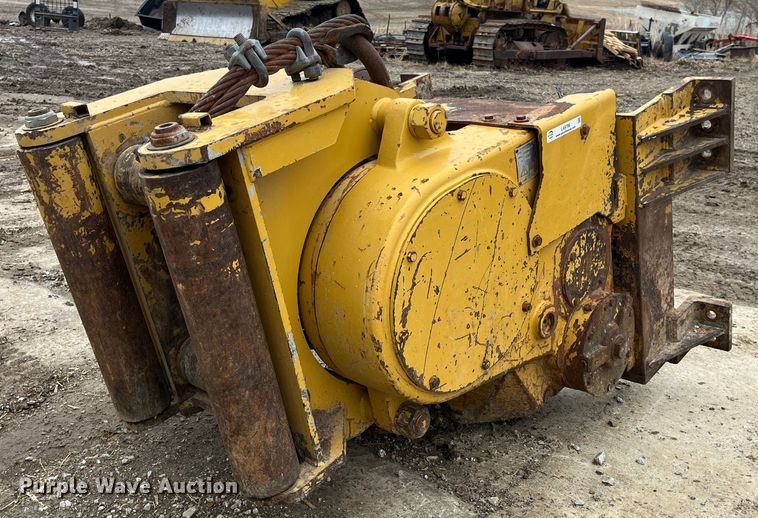 image for item LA9796 Paccar PA56-E00100E  winch