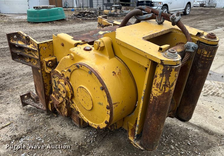 image for item LA9796 Paccar PA56-E00100E  winch