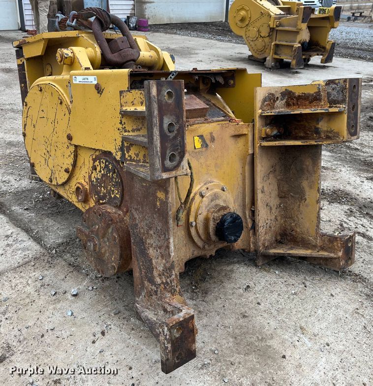 image for item LA9796 Paccar PA56-E00100E  winch