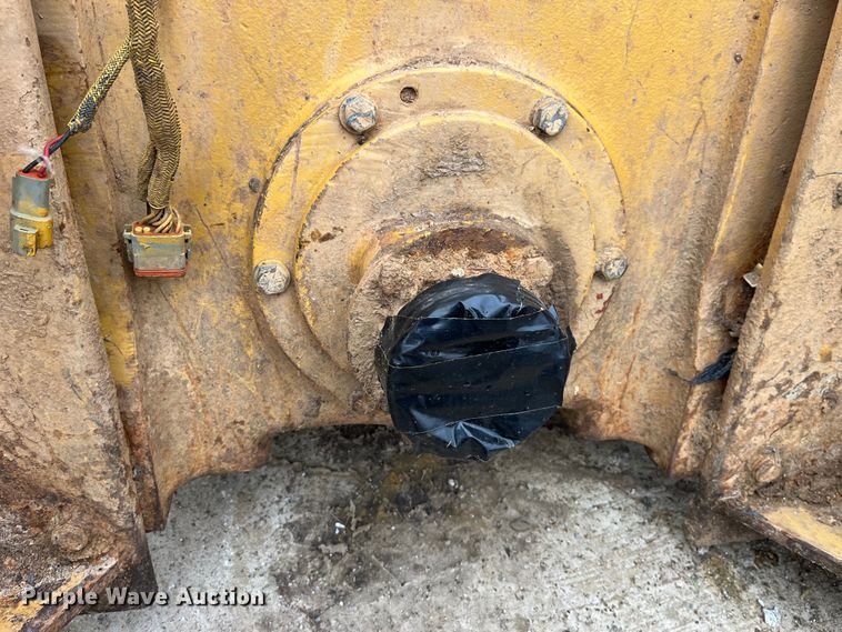 image for item LA9796 Paccar PA56-E00100E  winch