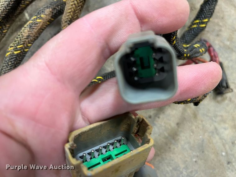 image for item LA9796 Paccar PA56-E00100E  winch