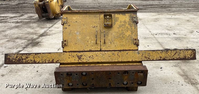 image for item LA9799 Dozer rear bumper toolbox