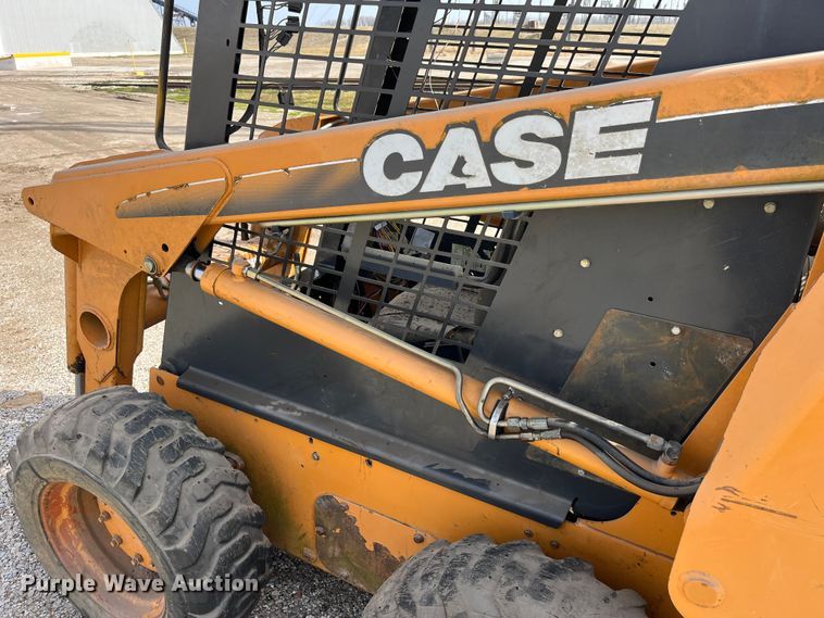 image for item LA9805 2007 Case 420  skid steer loader