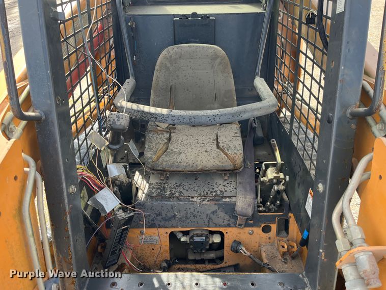 image for item LA9805 2007 Case 420  skid steer loader