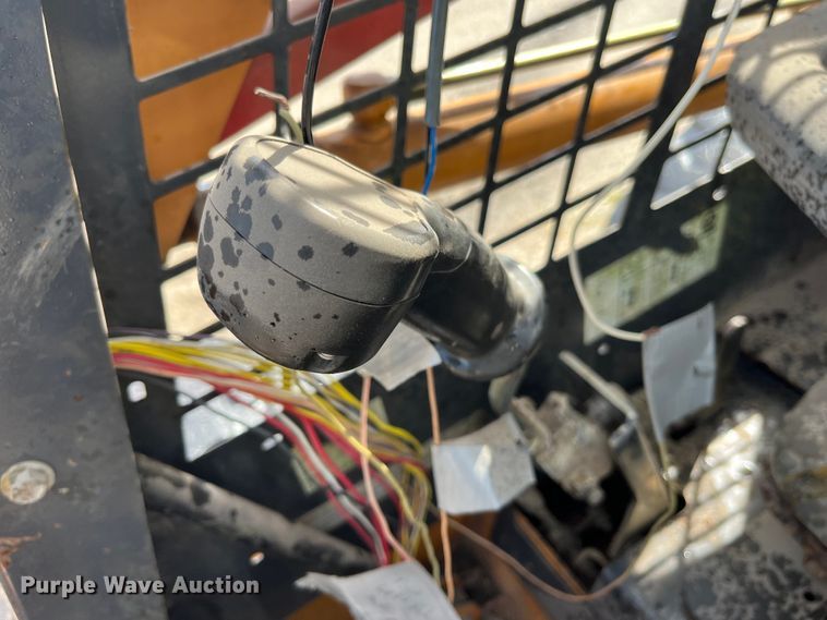 image for item LA9805 2007 Case 420  skid steer loader