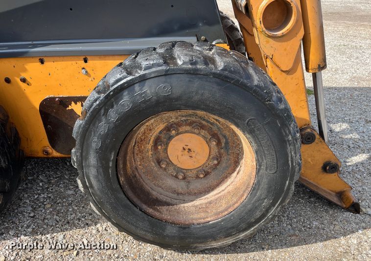 image for item LA9805 2007 Case 420  skid steer loader