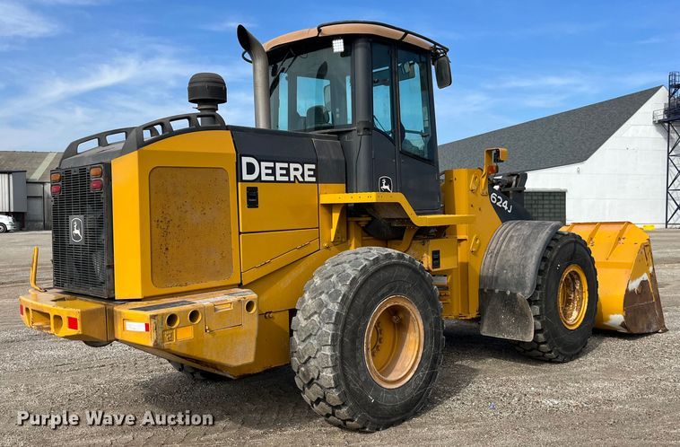 image for item LA9806 2007 John Deere 624J  wheel loader