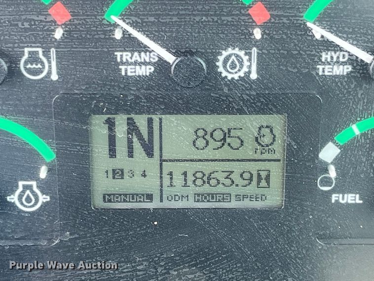 image for item LA9806 2007 John Deere 624J  wheel loader