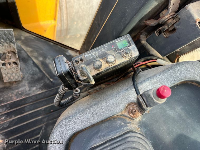 image for item LA9806 2007 John Deere 624J  wheel loader