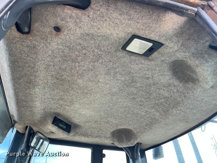 image for item LA9806 2007 John Deere 624J  wheel loader