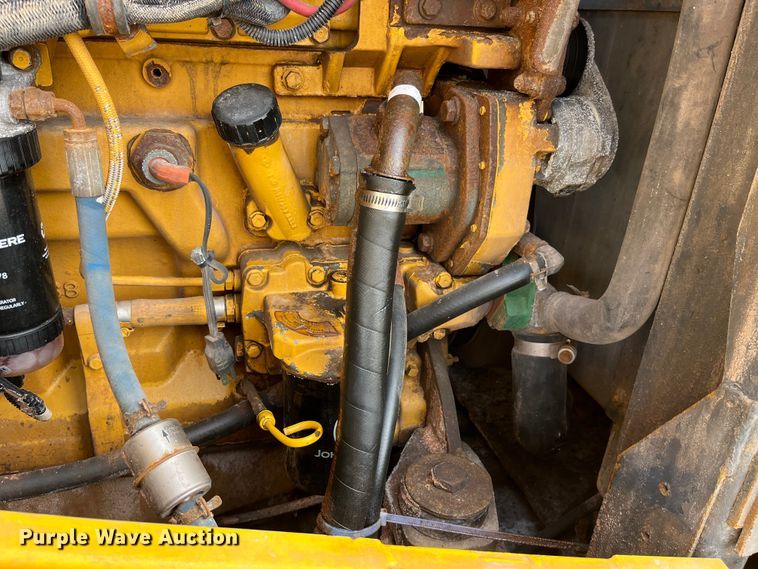 image for item LA9806 2007 John Deere 624J  wheel loader