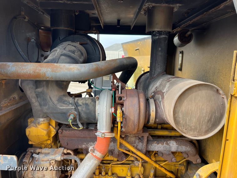 image for item LA9806 2007 John Deere 624J  wheel loader