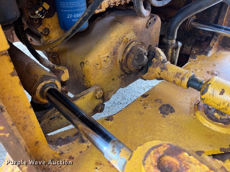 image for item LA9806 2007 John Deere 624J  wheel loader