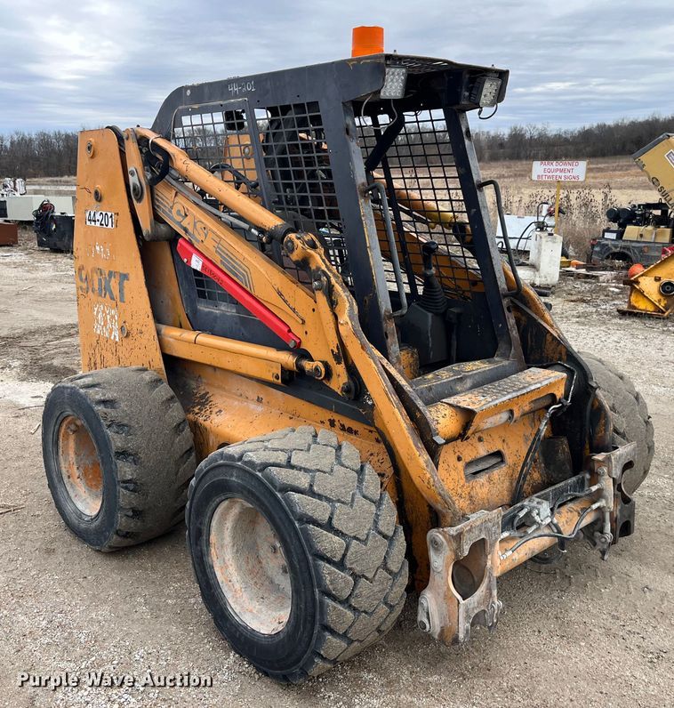 image for item LA9815 2000 Case 90XT  skid steer loader