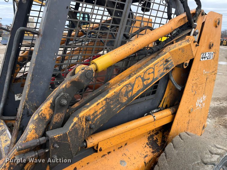 image for item LA9815 2000 Case 90XT  skid steer loader