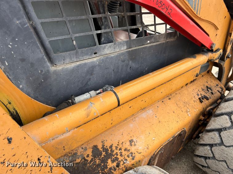 image for item LA9815 2000 Case 90XT  skid steer loader