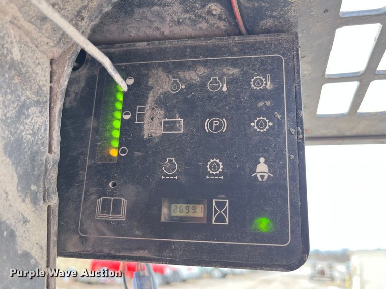 image for item LA9815 2000 Case 90XT  skid steer loader