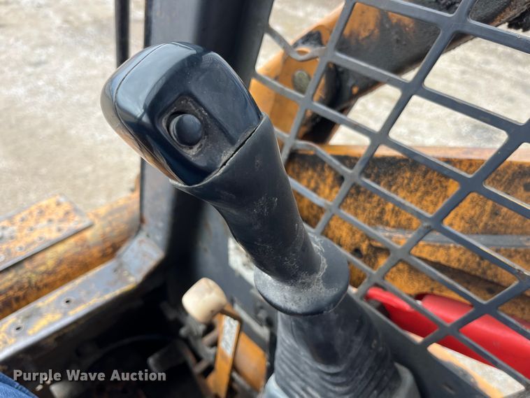 image for item LA9815 2000 Case 90XT  skid steer loader