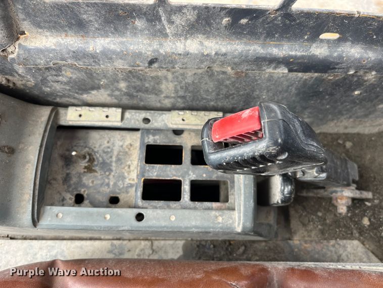 image for item LA9815 2000 Case 90XT  skid steer loader