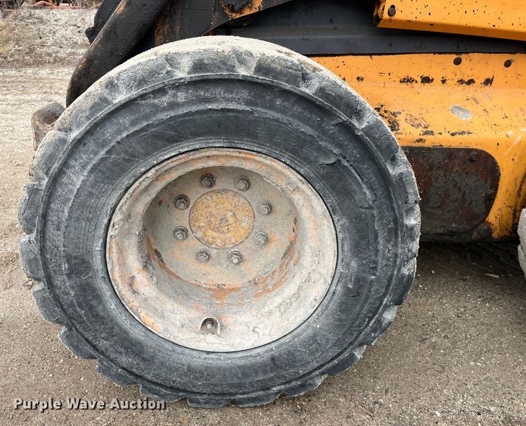 image for item LA9815 2000 Case 90XT  skid steer loader