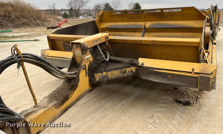 image for item LA9817 Scoop-all 171202  scraper