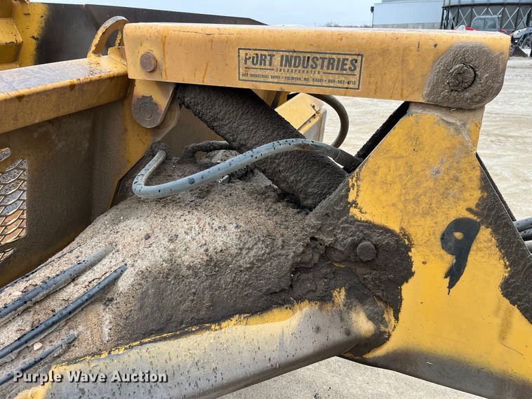 image for item LA9817 Scoop-all 171202  scraper