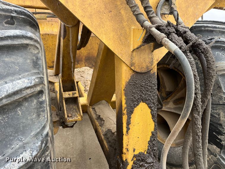 image for item LA9817 Scoop-all 171202  scraper