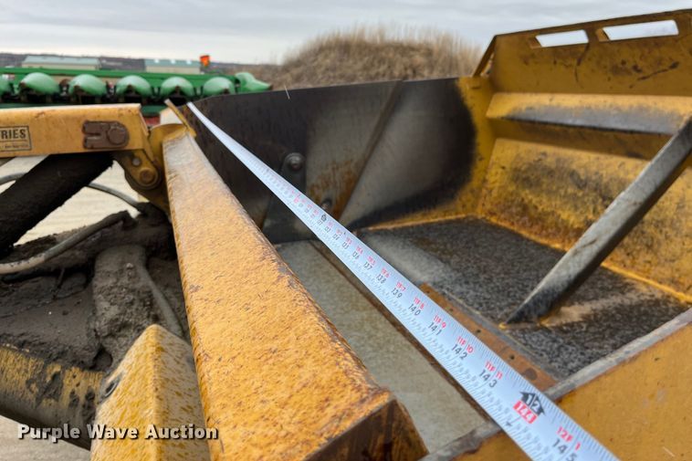 image for item LA9817 Scoop-all 171202  scraper