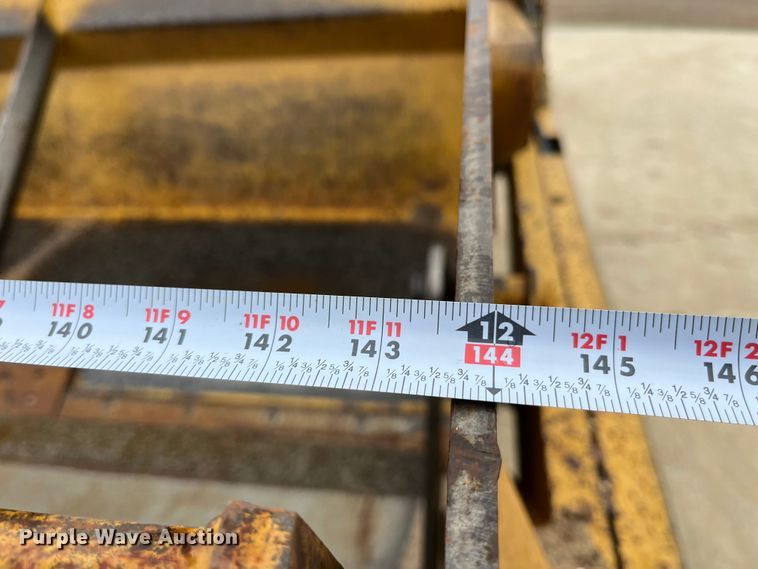 image for item LA9817 Scoop-all 171202  scraper