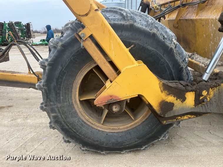 image for item LA9817 Scoop-all 171202  scraper