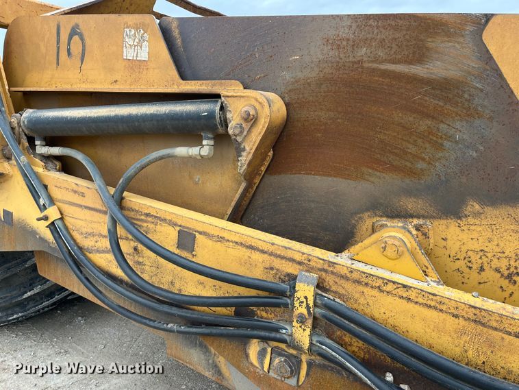 image for item LA9818 Scoop-all 171202  scraper