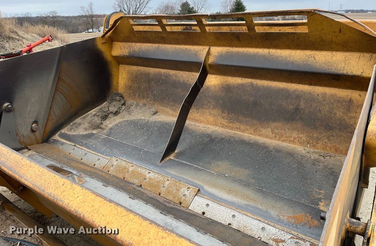 image for item LA9818 Scoop-all 171202  scraper