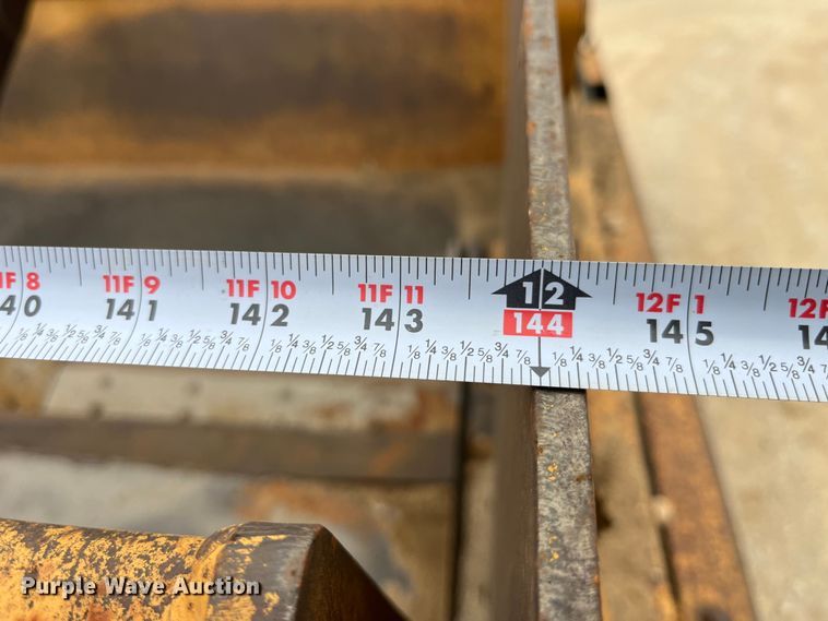 image for item LA9818 Scoop-all 171202  scraper