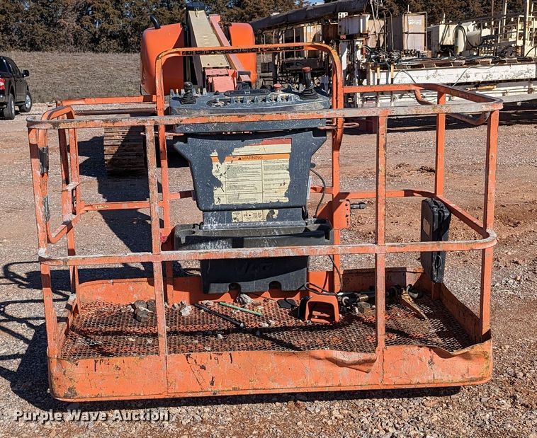 image for item LF9630 2010 JLG 660SJC  boom lift