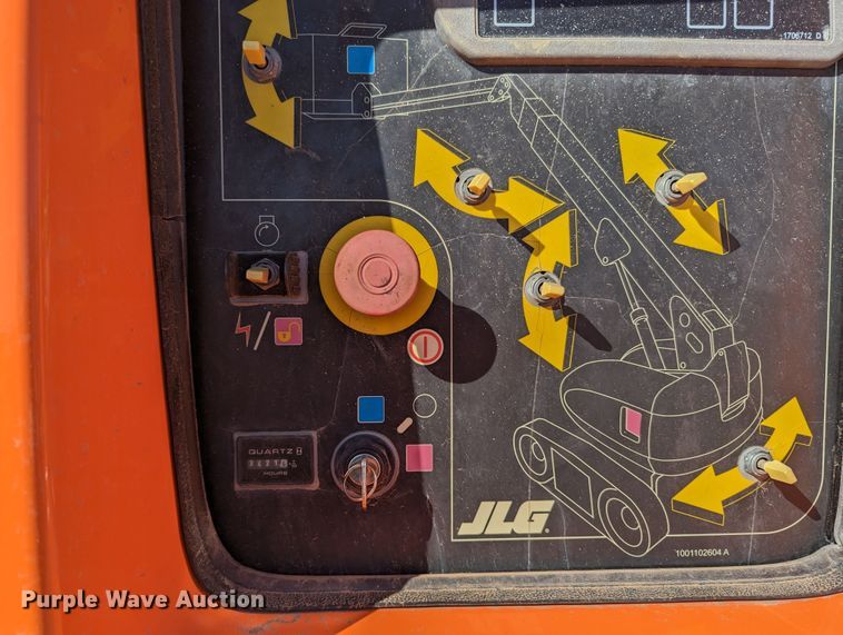 image for item LF9630 2010 JLG 660SJC  boom lift