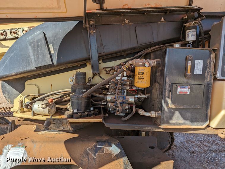 image for item LF9630 2010 JLG 660SJC  boom lift