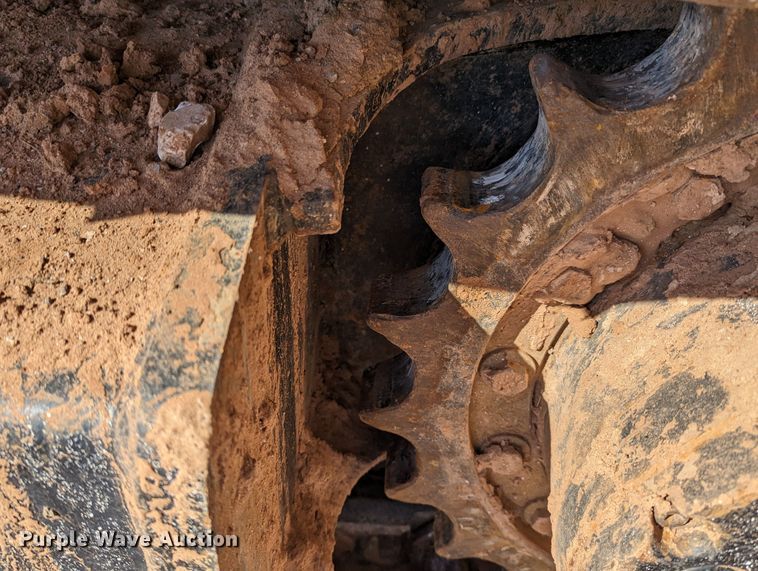 image for item LF9630 2010 JLG 660SJC  boom lift