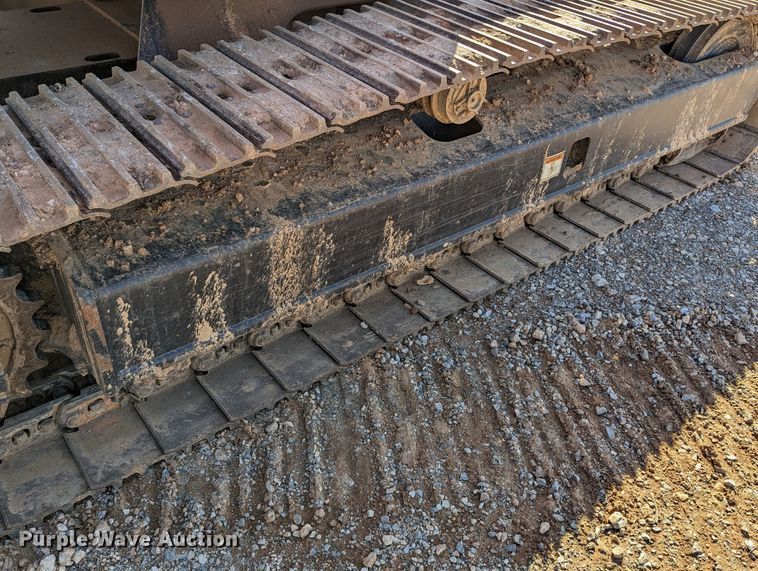 image for item LF9630 2010 JLG 660SJC  boom lift