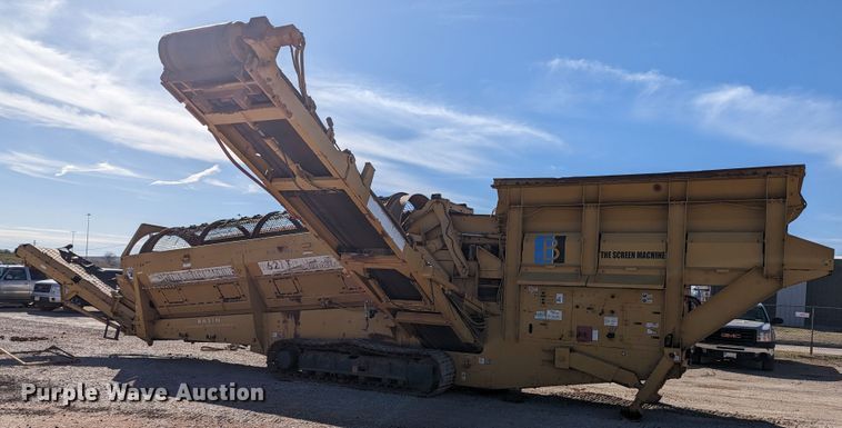 image for item LF9640 2005 Screen Machine 621T  trommel screen