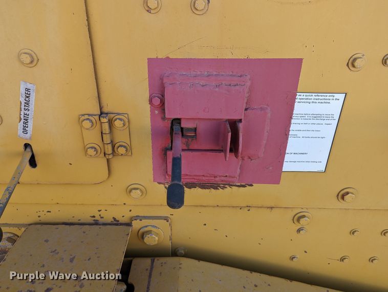 image for item LF9640 2005 Screen Machine 621T  trommel screen