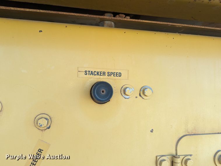 image for item LF9640 2005 Screen Machine 621T  trommel screen