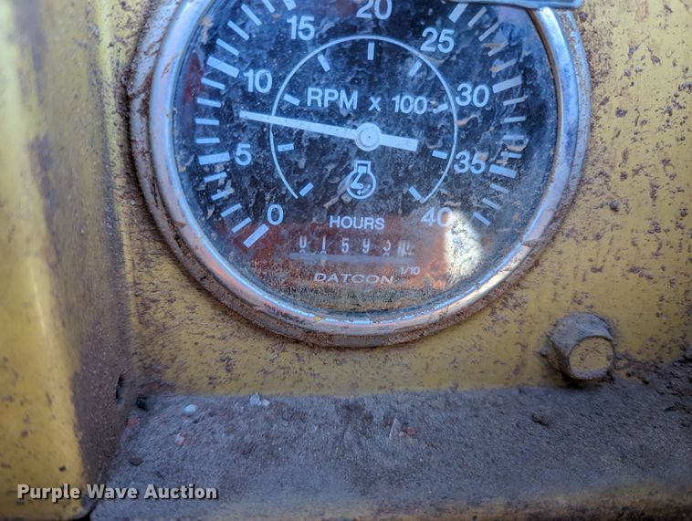 image for item LF9640 2005 Screen Machine 621T  trommel screen