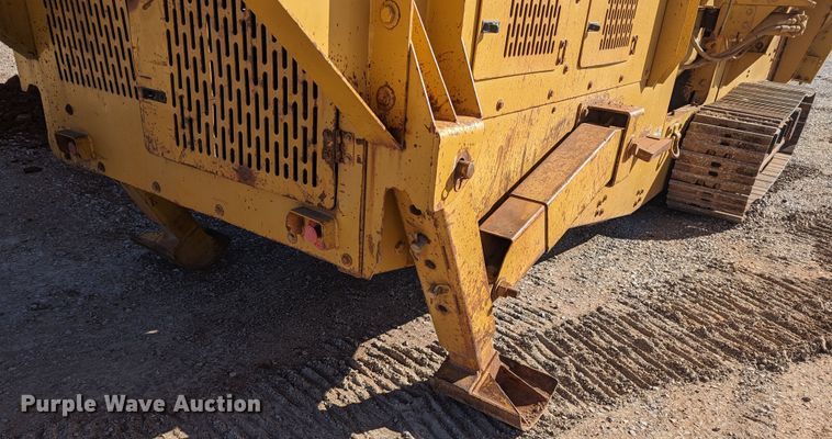 image for item LF9640 2005 Screen Machine 621T  trommel screen