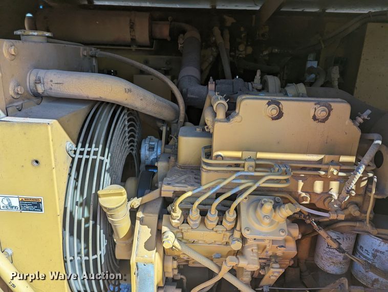 image for item LF9640 2005 Screen Machine 621T  trommel screen