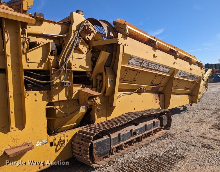 image for item LF9640 2005 Screen Machine 621T  trommel screen