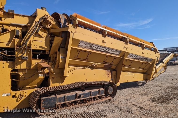 image for item LF9640 2005 Screen Machine 621T  trommel screen