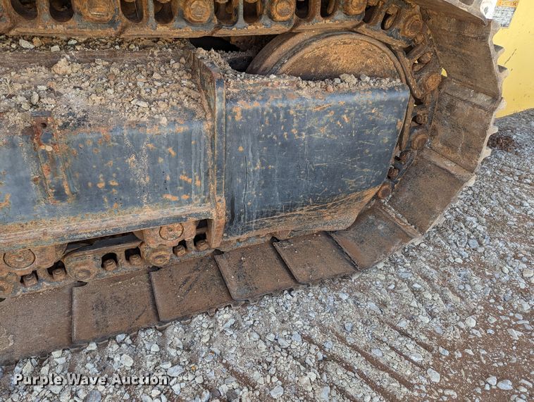 image for item LF9640 2005 Screen Machine 621T  trommel screen